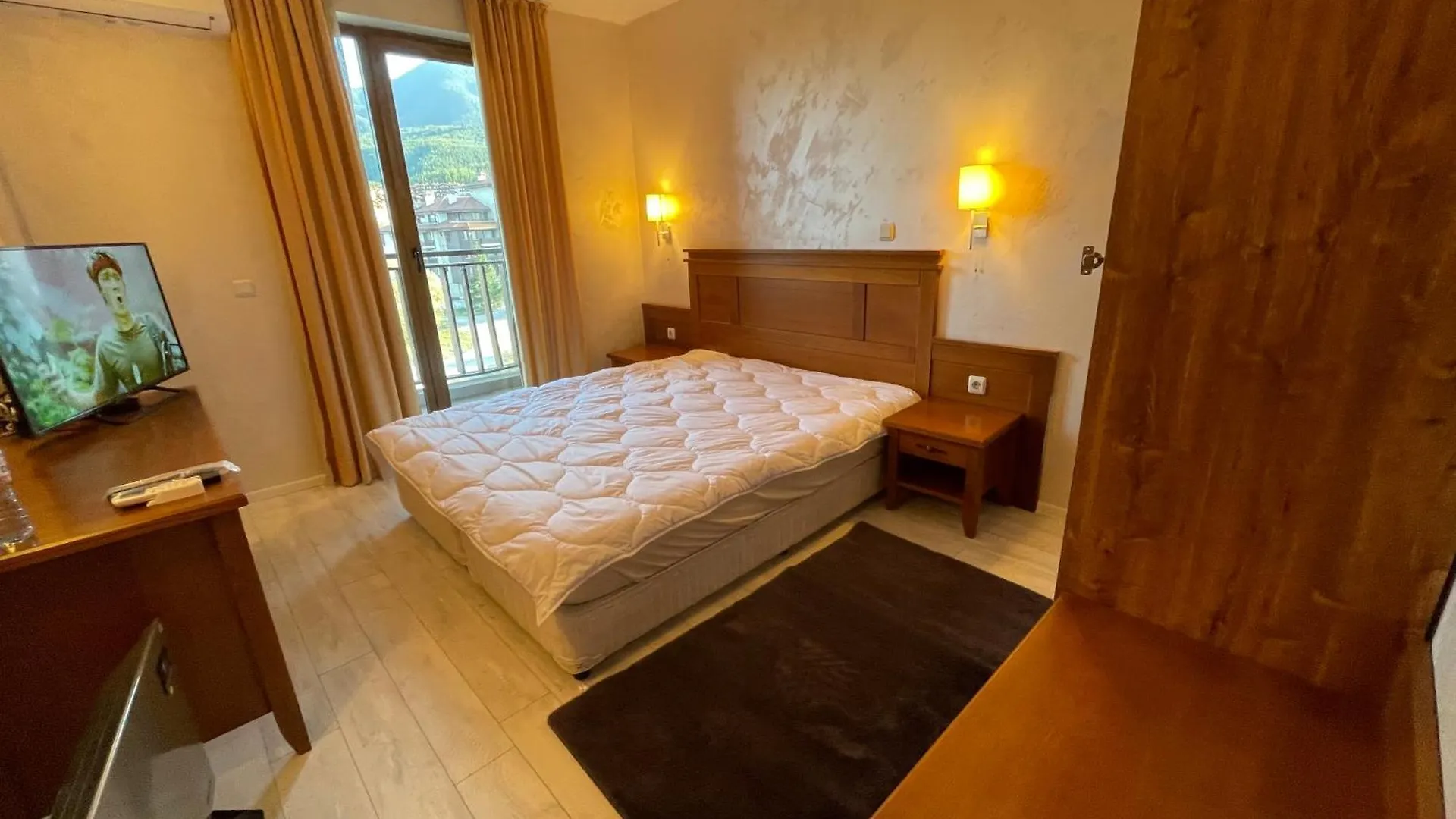 בנסקו English Apartments 2